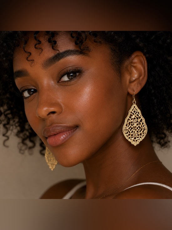Jewelry - Elegant Gold Plated Filigree Earrings